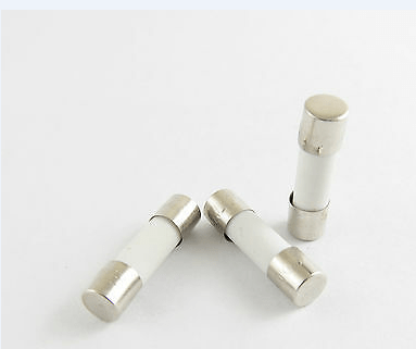 Ceramic Fuse 3A -250V (Size 5x20mm)